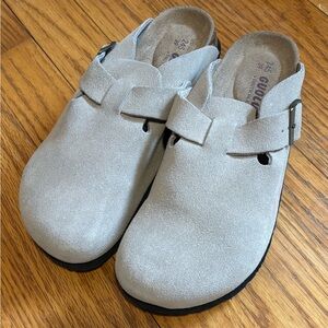Tan Soft Footbed Clogs size 39